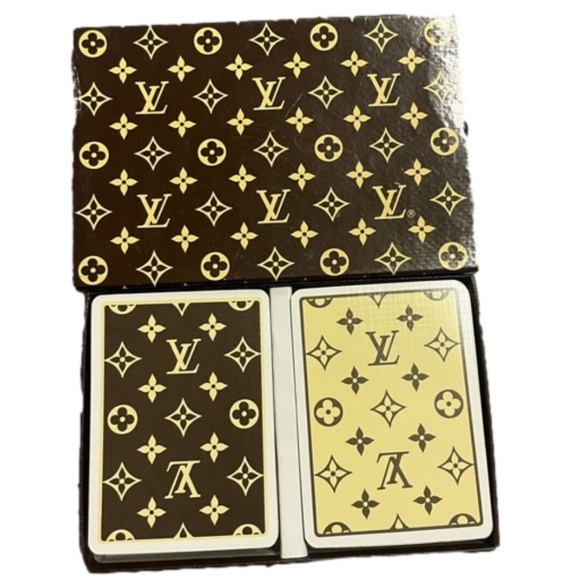 Louis Vuitton Single Collector Playing Card | Brown Monogram | COA/Display Case - Picture 2 of 3